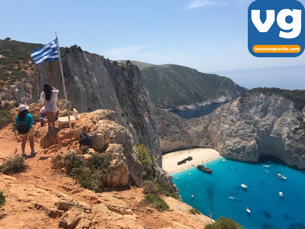 Spiaggia Di Navagio Zante Vacanzegreche