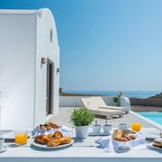 Azar Luxury Villas & Suites Imerovigli Santorini