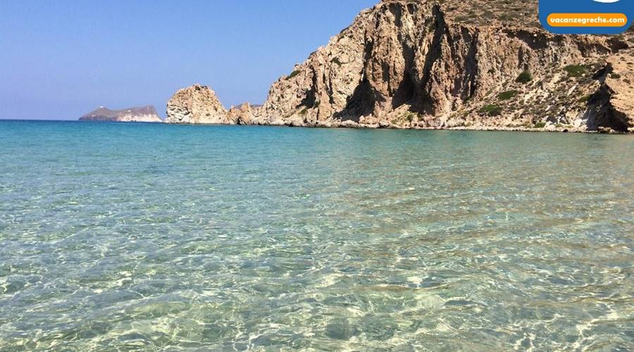 Spiaggia di Plathiena Milos