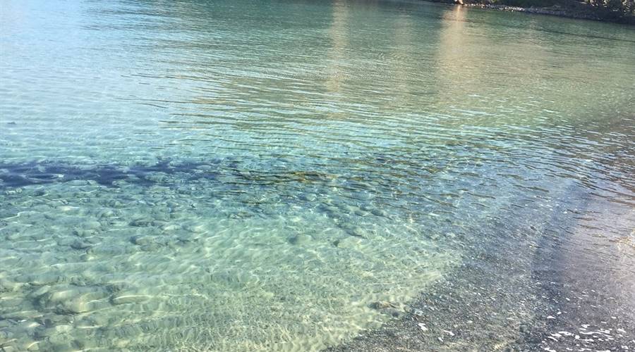 Spiaggia di Plathiena Milos