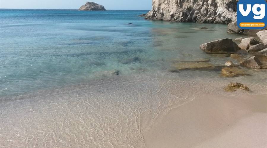 Spiaggia di Tsigrado Milos