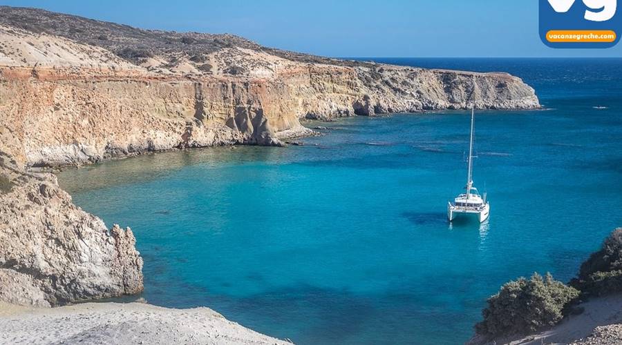 Spiaggia di Tsigrado Milos