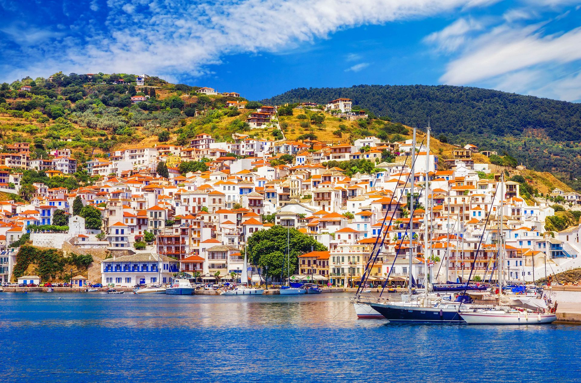 art travel skopelos